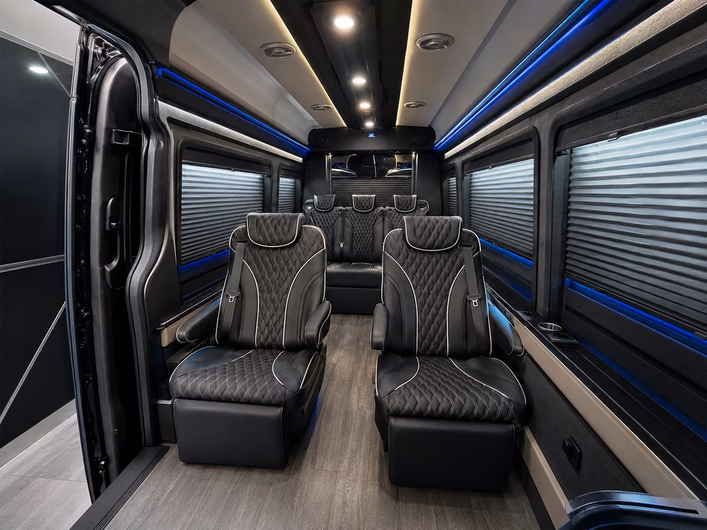 airport shuttle buses for wedding guests flying into dtw