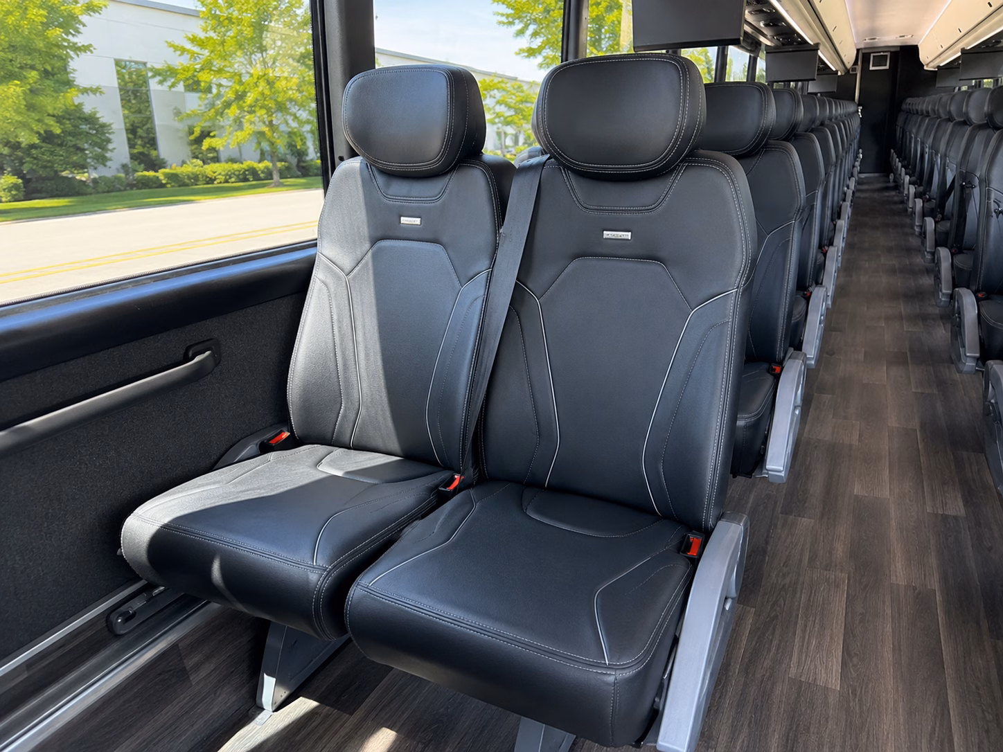 compare bus rentals in west bloomfield the easy way
