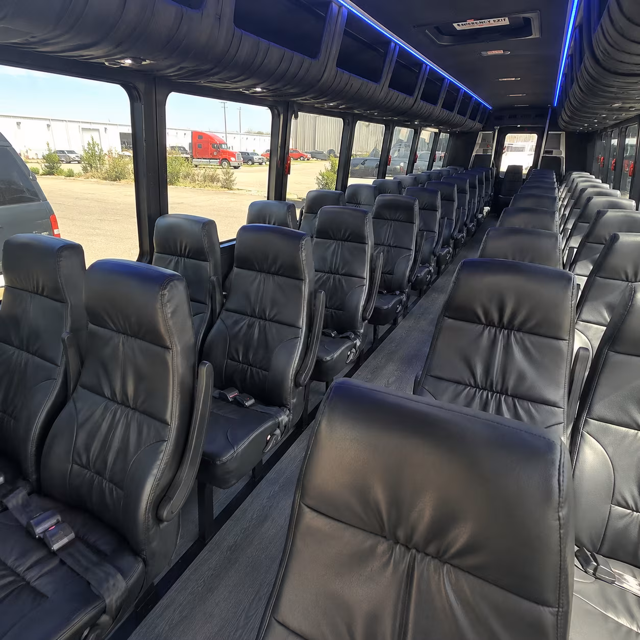 minibus rentals to royal oak music theatre and meadow brook amphitheatre