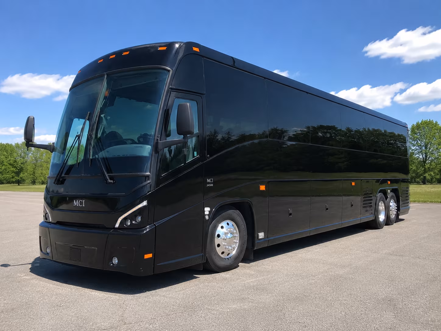 pine knob music theatre party bus rentals from west bloomfield