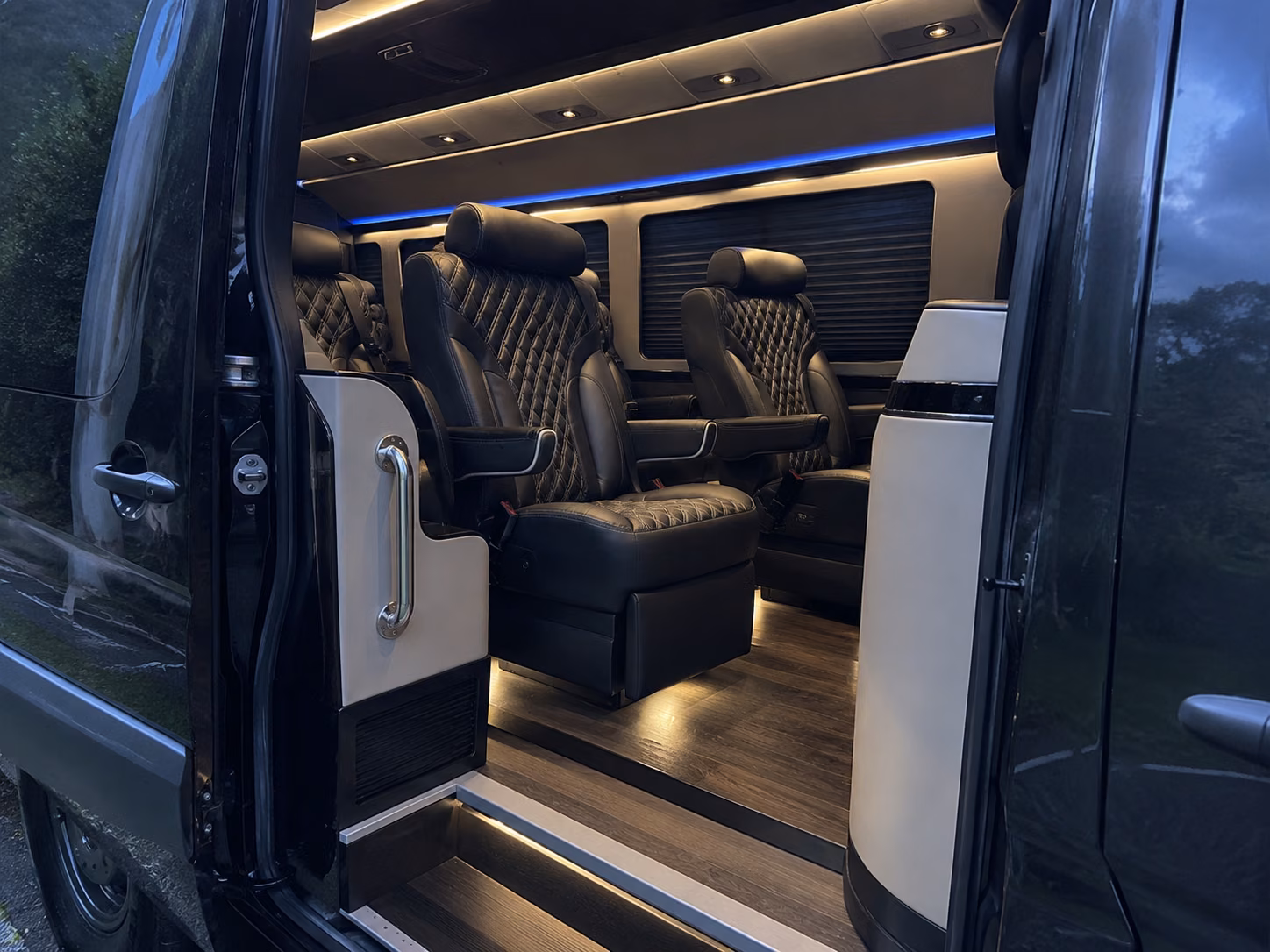 sprinter vans and minibuses for smaller west bloomfield prom groups